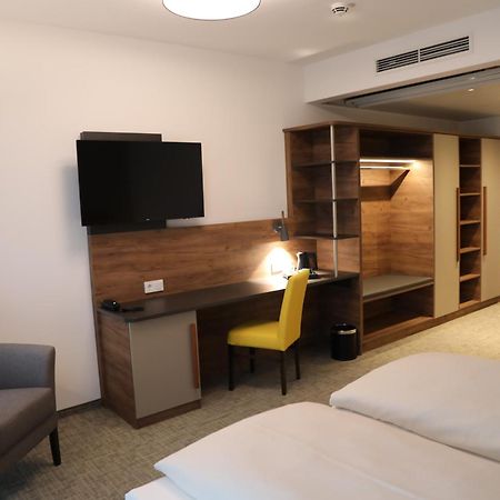 Hotel Includio Ratisbona Quarto foto